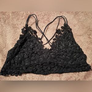 Floral lace bralette Size: 2XL with adjustable straps